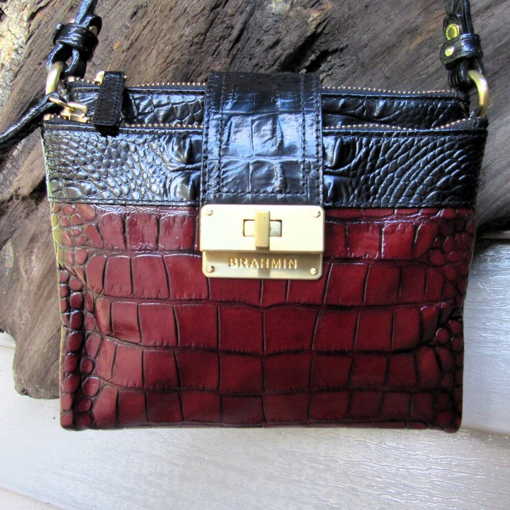 BRAHMIN CROC EMBOSSED MOJITO BAG, LOTS OF STORAGE , EXCELLENT COND. MAKE OFFER - Picture 4 of 9
